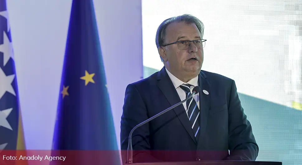 Влада ФБиХ усвојила закључак: Задужују се 800 милиона евра на Лондонској берзи!