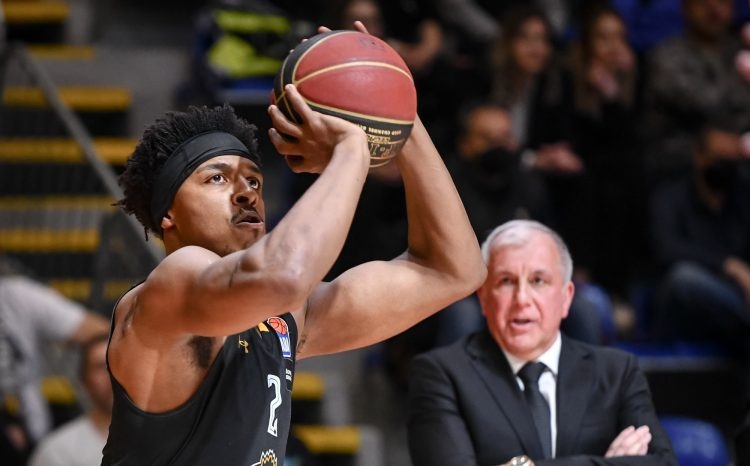 Partizan ostaje bez pojačanja? Hapoel zainteresovan za Zeka Ledeja