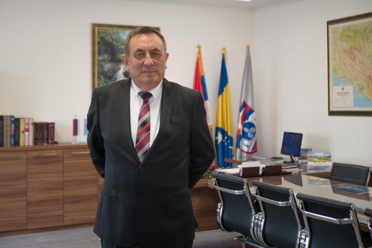 Bjelica nakon odluka glavnog odbora SDS "Ne pristajemo na političke trgovine i napuštanje svojih principa RADI BILO ČIJE FOTELJE"