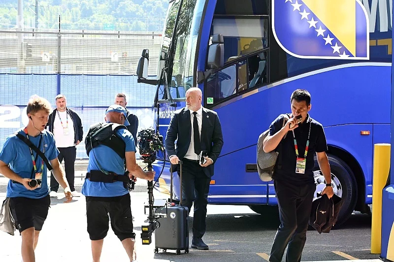 Sergej Barbarez odabrao početnih jedanaest za duel s Katarom: Alajbegović, Bajraktarević i Džeko od prve minute