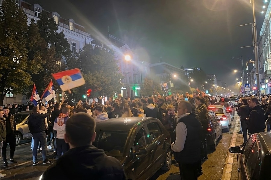 'MILE, LOPOVE!': Banjalučani proslavili pobjedu studenata u Srbiji uz jasnu poruku Miloradu Dodiku (VIDEO)