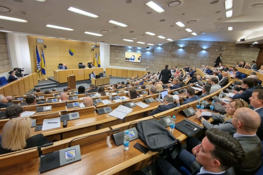 GASOVOD U ŽIŽI: Više pitanja nego odgovora na vanrednoj sjednici o ključnom energetskom projektu vrijednom milijardu i pol... (VIDEO)