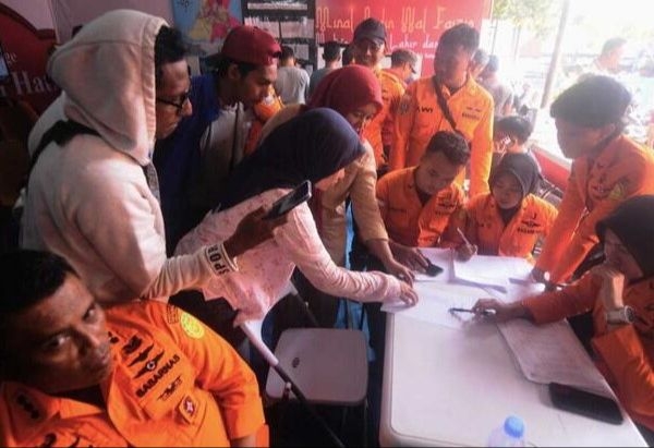 Drama u u Indoneziji: Prevrtanje trajekta odnijelo najmanje 6 života, traga se za preživjelima