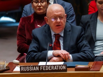 Nebenzja: Zelenski treba da poništi ukaz o zabrani pregovora sa Putinom