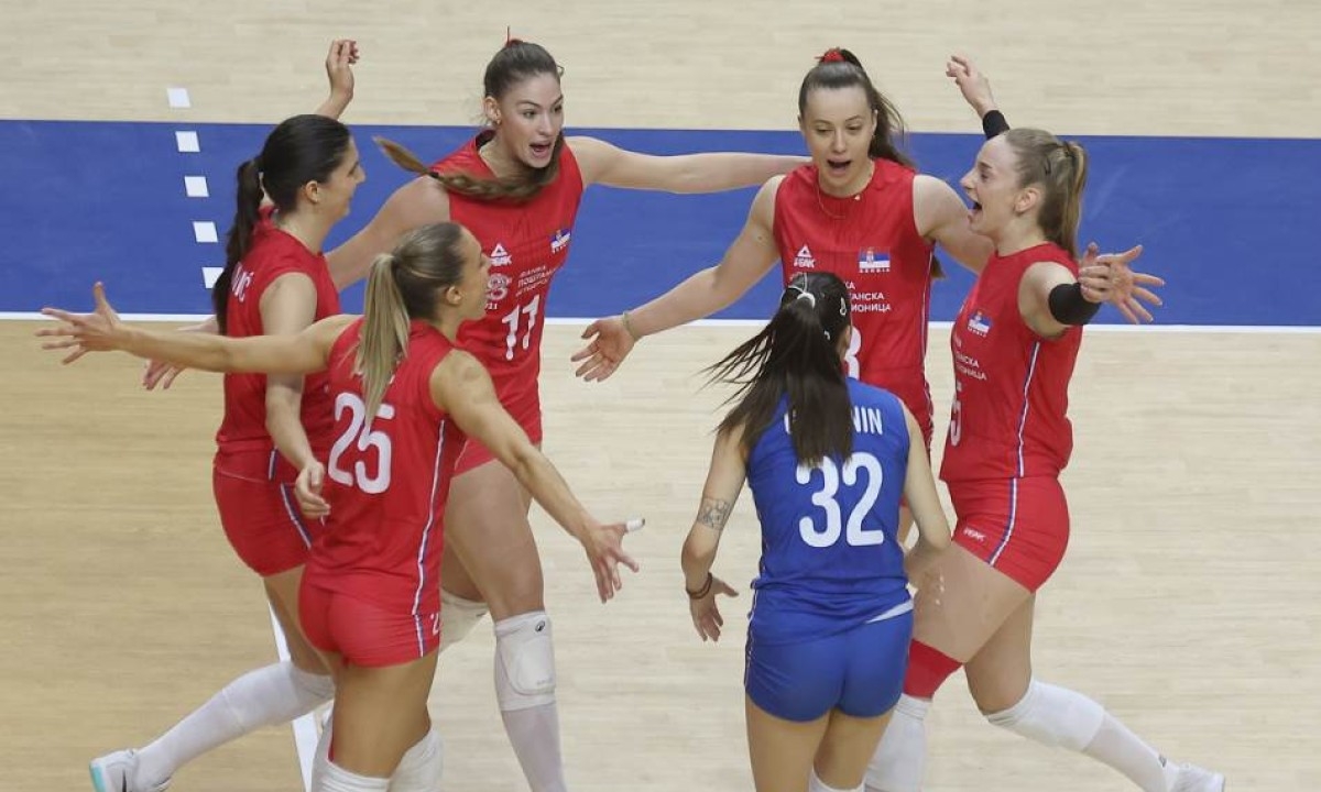 Srbija protutnjala do polufinala Evropskog prvenstva: Zoran Terzić i odbojkašice zakazale spektakl protiv Turske u Istanbulu!