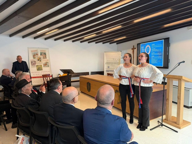 FOTO U Drinovcima otvoreni 63. 'Šimićevi susreti'