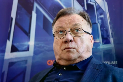 Halid Bešlić objavio novu pjesmu: Posvećena njegovoj supruzi Sejdi