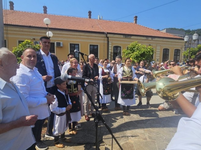 Počeo 65. Dragačevski sabor trubača u Guči: Posjetioci iz svih krajeva svijeta (FOTO)