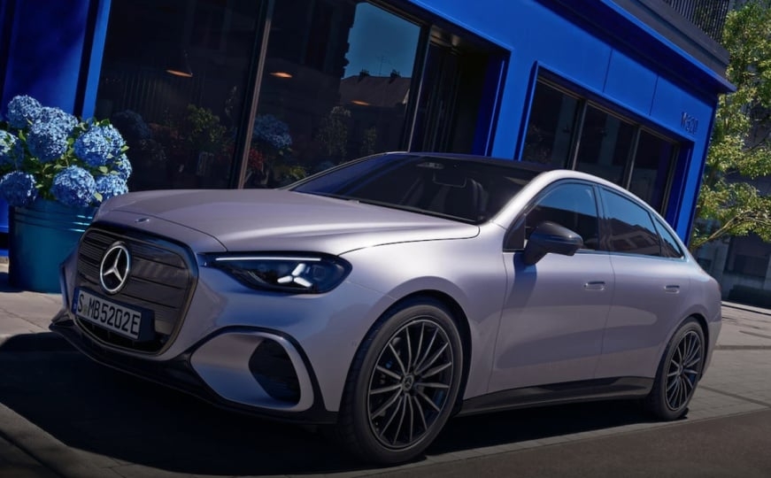 Predstavljen novi Mercedes C-klase: Njemački gigant širi utjecaj na polju električnih vozila