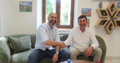 Trebinjski pčelari postaju dio turizma: Gosti dolaze direktno u pčelinjak