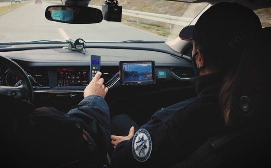 Potresan slučaj u susjedstvu: Djevojka bosa utrčala u prodavnicu tražeći pomoć, roditelji privedeni