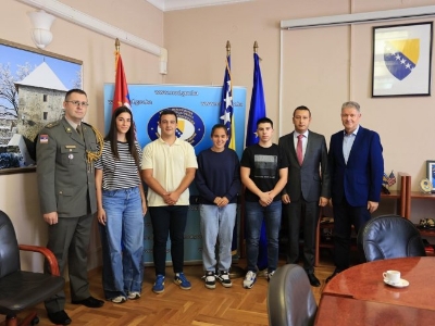Goganović: Objava o školovanju kadeta iz BiH u Srbiji uklonjena sa Fejsbuk stranice po naređenju Heleza (FOTO)