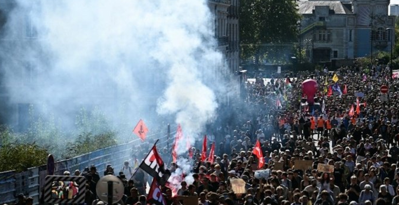 Francuska: Sukobi na protestima, na ulici stotine hiljada ljudi