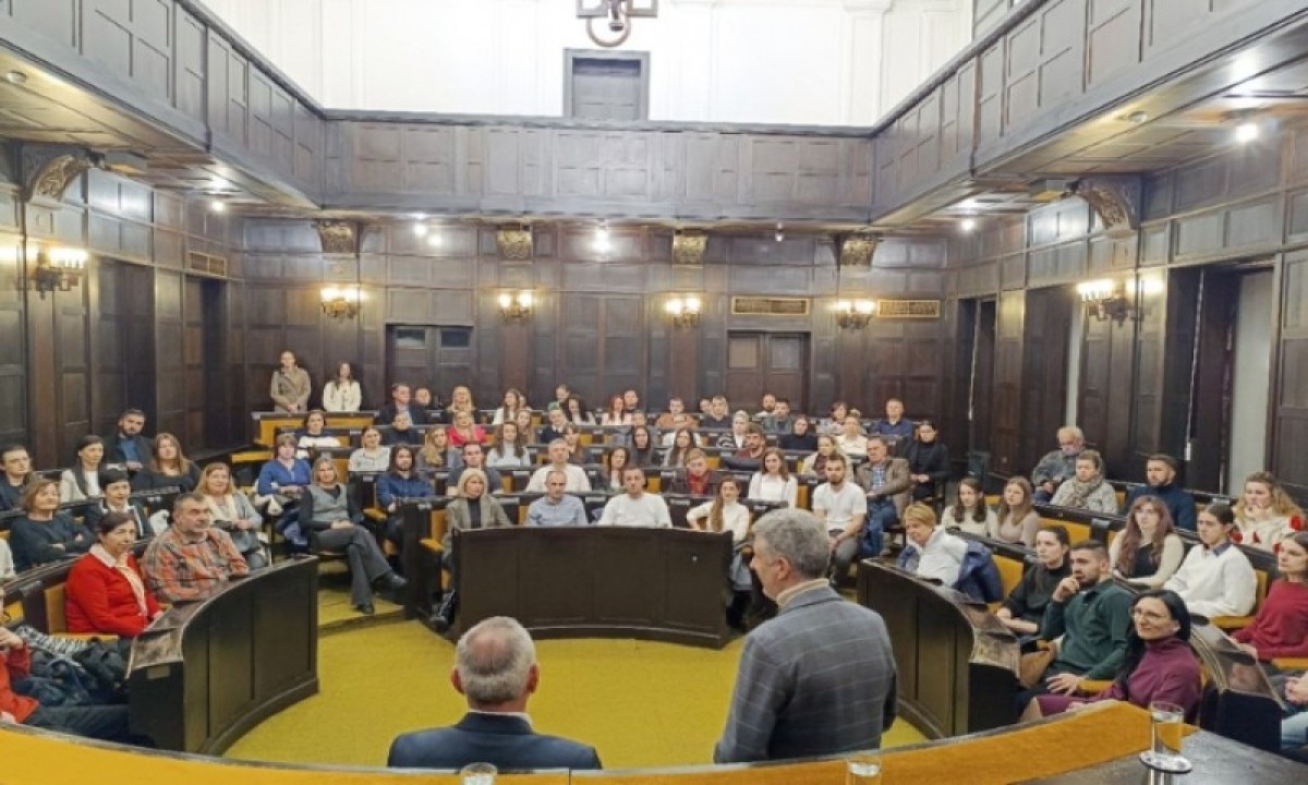 Od religije do roditeljstva: Predavanja koja Banjalučani vole FOTO