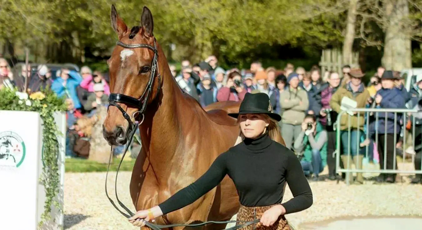 Спортисткиња пала са коња и погинула на мјесту