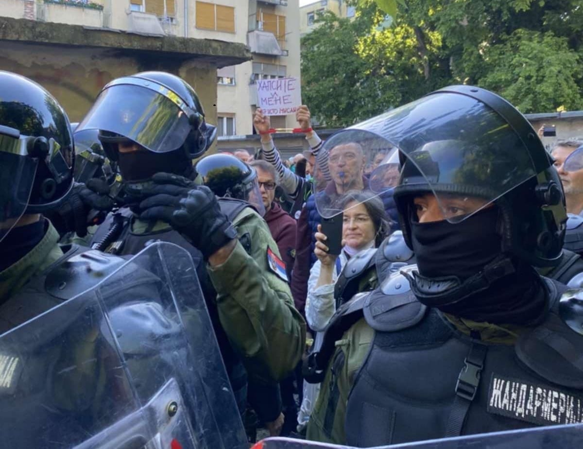 Novi Sad: Privođenja i pretresi zborova građana