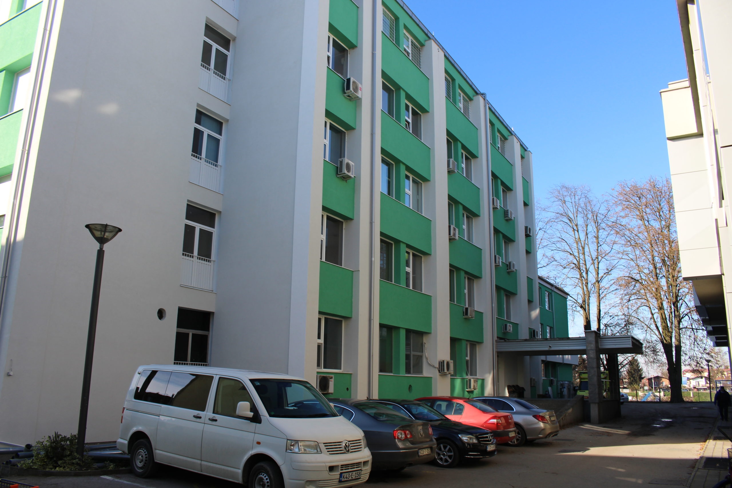 NOVO ZADUŽENJE ZA STARE DUGOVE Bolnice u Srpskoj dižu više od 10 miliona KM kredita kako bi zakrpili rupe