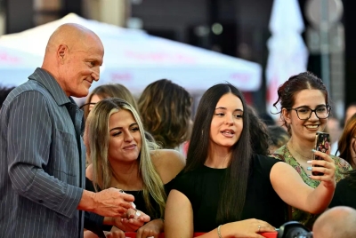 Holivudska zvijezda u Sarajevu zapjevala balkanski hit VIDEO
