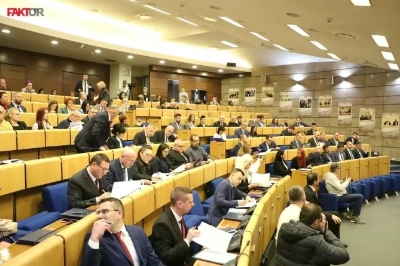 Izdaci za primanja zaposlenih u Parlamentu FBiH povećani za čak 2,3 miliona KM, koliko košta “odvojeni život”