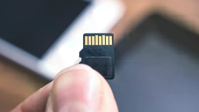 Ovo je SD kartica koja košta 2000 dolara!