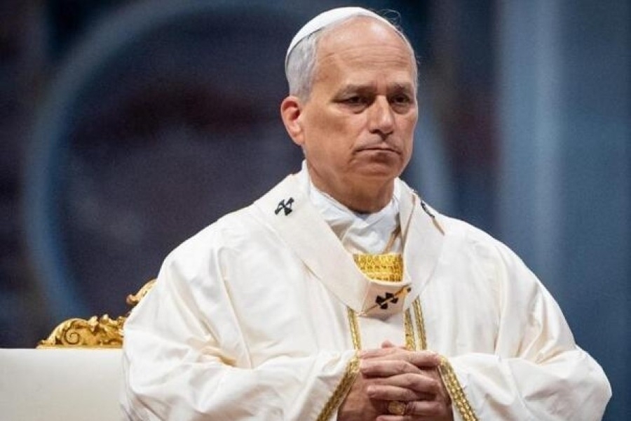 PAPA LAV XIV. MORA NA OPERACIJU: Ljekari otkrili čvor na plućima