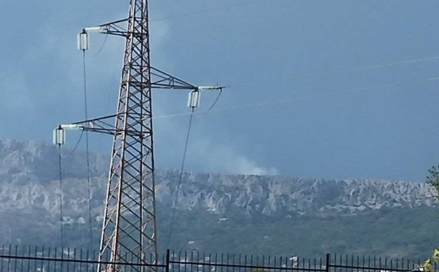Nevrijeme pogodilo Dalmaciju, udari gromova izazvali požare
