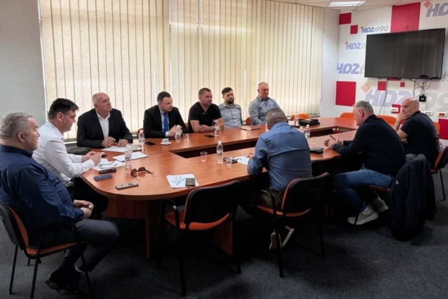 'PETORKA' PRED SUDBONOSNIM IZBOROM: HNS i HDZ ruše svaku mogućnost političkog pluralizma kod Hrvata