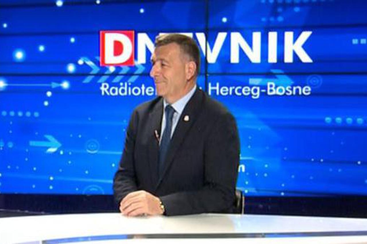 Predrag Čović tvrdi: Više od 40 posto novorođene djece dolazi iz obitelji koje imaju četvero, petero i više djece