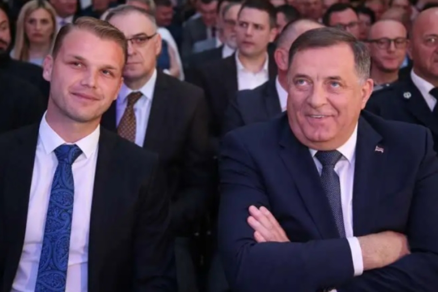 DODIK ISMIJAVA STANIVUKOVIĆA, OBJAVIO SLIKU UZ OPIS: 'Baš ti je porastao bicikl!' (FOTO)