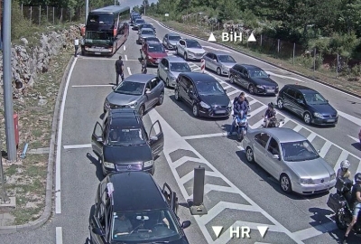 Kako izbjeći gužve na granicama: Donosimo korisne savjete