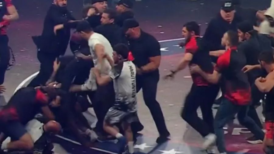 Video / Nastao haos nakon pobjede Čimaeva nad Danisom: Izbila masovna tučnjava