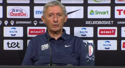 Smijenjen Svetislav Pešić
