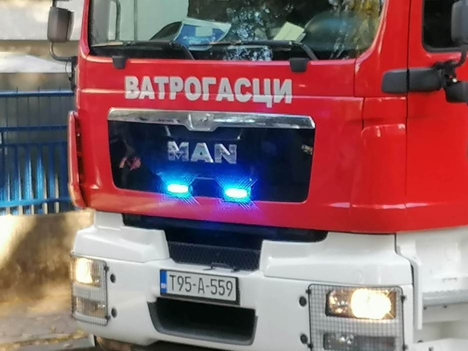 Požar na Ublima: Ljudska nepažnja izazvala vatru, vatrogasci na vrijeme intervenisali