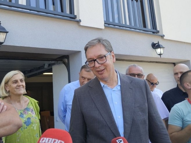 Vučić odgovorio Helezu: U BiH nije bilo neprijavljenih policajaca iz Srbije (VIDEO)