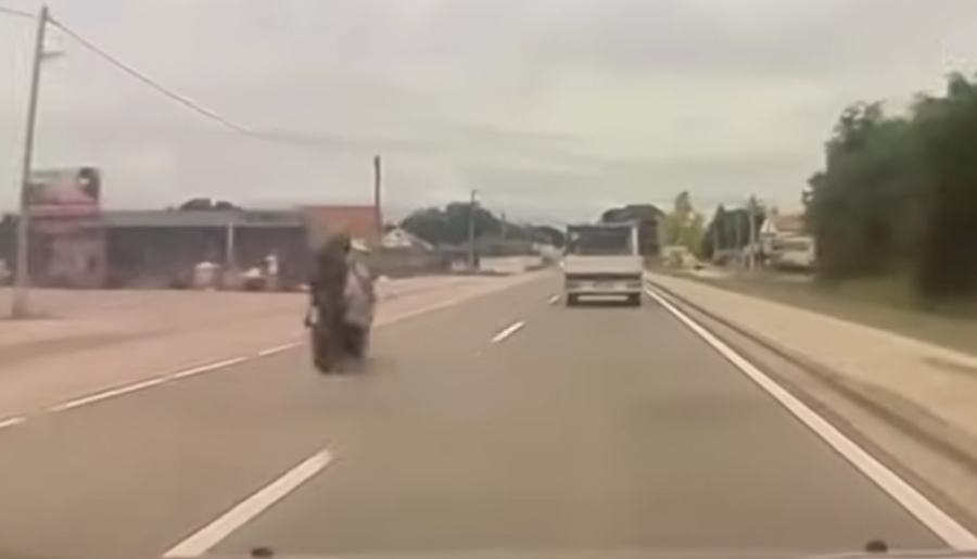 TRAGEDIJA KOJA JE POTRESLA REGION: Objavljena snimka kobnog pretjecanja motociklista (VIDEO)