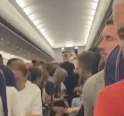 Avion za Tuzlu preusmjeren u Budimpeštu zbog putnice (VIDEO)