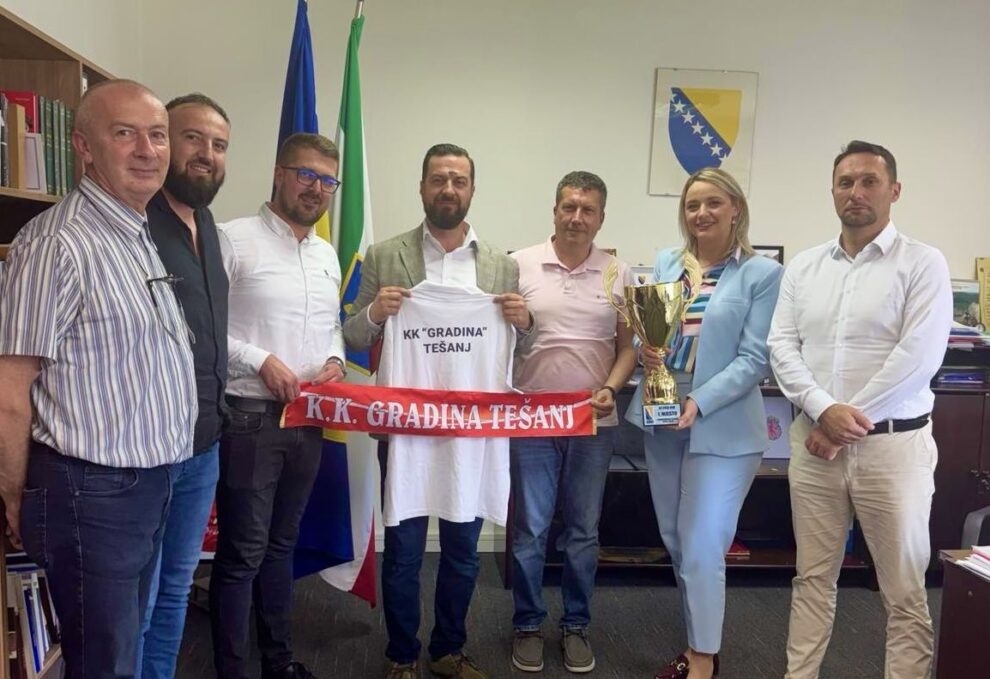 Predstavnici KK „Gradina“ Tešanj u posjeti ministru Mušiji nakon plasmana u najviši rang!