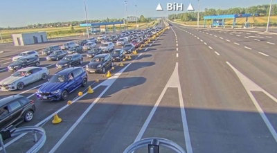 DETALJAN IZVJEŠTAJ S BH. PUTEVA: Provjerite gdje su obustave, gdje se vozi jednom trakom i šta vas čeka na granici