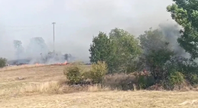 Vatra zahvatila cijelo selo kod Gacka: Izgorjele dvije kuće i više objekata