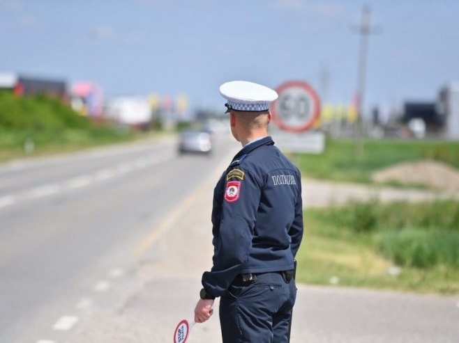 Uhapšeno lice osumnjičeno za krađu goriva iz rezervoara dva teretna vozila