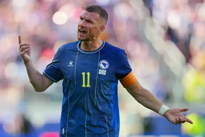 Muslić izjavom podgrijao priču o tome - ostaje li Džeko u Schalkeu: Evo šta pišu mediji blisku Rudarima