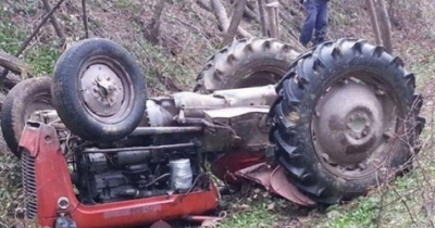 Vozač poginuo u prevrtanja traktora