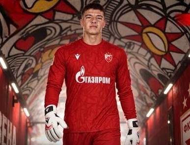 Otjeran iz Sarajeva zbog očevog saučešća za generala Mladića, pa ga raširenih ruku dočekala Zvezda