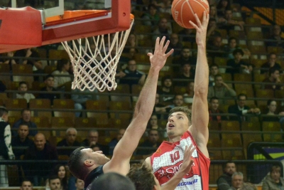 Gosti došli sa šest igrača, Gutić s pet trojki predvodio Slobodu do pobjede od 45 razlike!