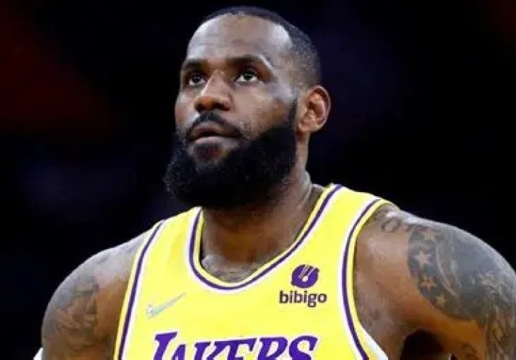 LeBron James još vaga: Poznato kada će donijeti odluku o novom klubu