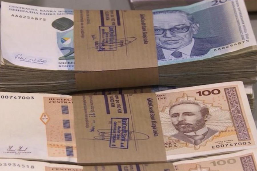 U DRŽAVNU KASU SE SLILO PREKO 8 MILIJARDI KM: Evo koliko je dobila Federacija, a koliko RS