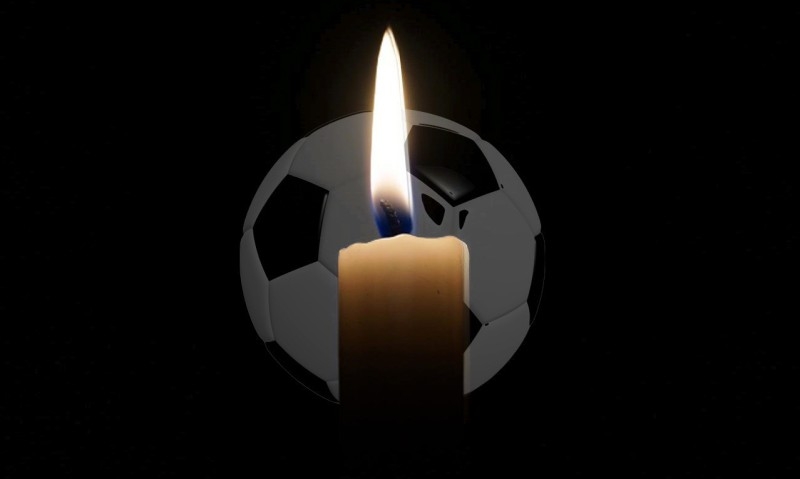 Tragedija: Fudbaler (44) se srušio usred utakmice