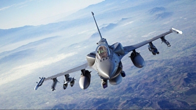 Drama u Rumuniji: Borbeni avion F-16 oborio dron koji je narušio zračni prostor NATO-a