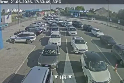 Vikend donio velike gužve: Formirane duge kolone vozila na graničnim prelazima
