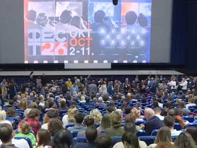 Završen FEST: nagrade za filmove Crveni hangar, Tihi pčelar i Drži se za mene